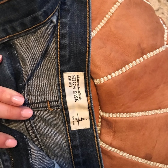 Jean shorts - Picture 2 of 3